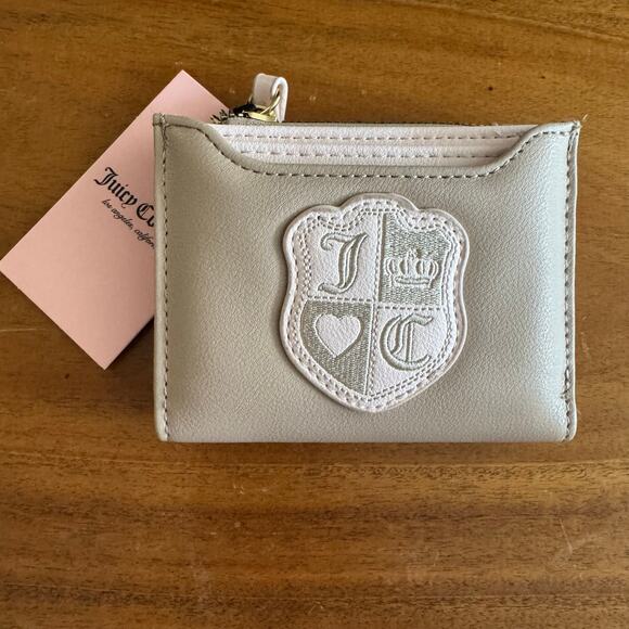 NWT Juicy Couture “Queen of Everything” Bifold Wallet in Tan/Pink - Picture 1 of 6